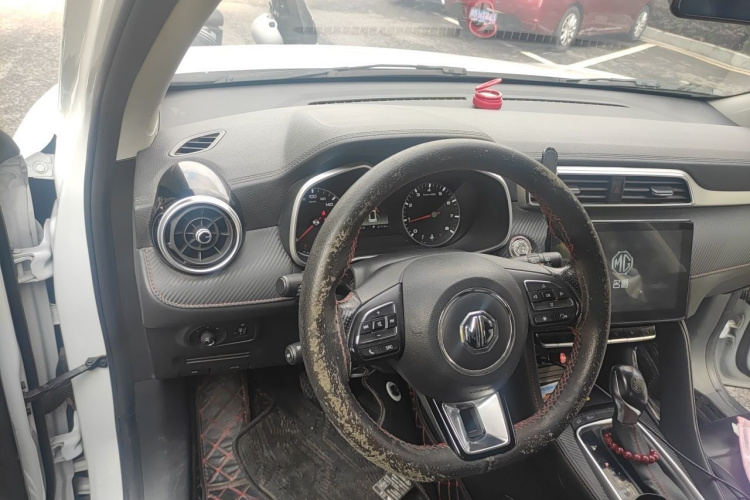 MG ZS 2022 car image #11