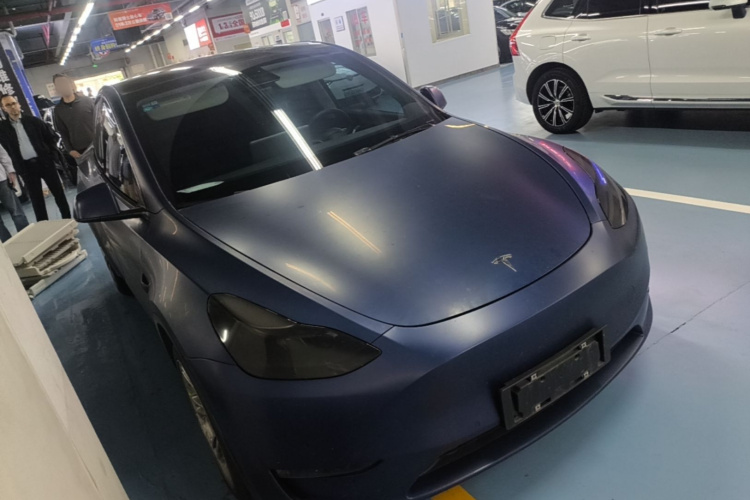 Tesla Model Y 2021 #6 Tesla Model Y 2021 car image #6