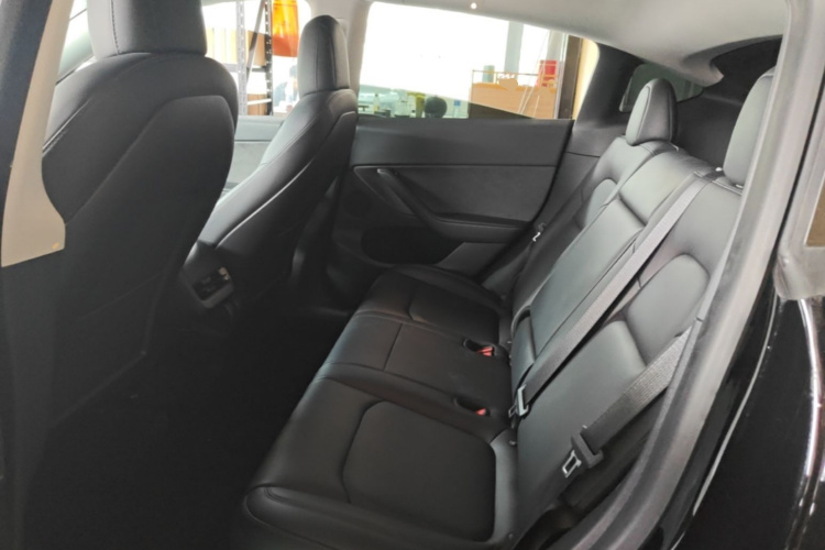 Tesla Model Y 2022 #17 Tesla Model Y 2022 car image #17