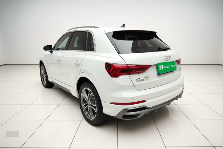 Audi Q3 2022 immagine di auto #5