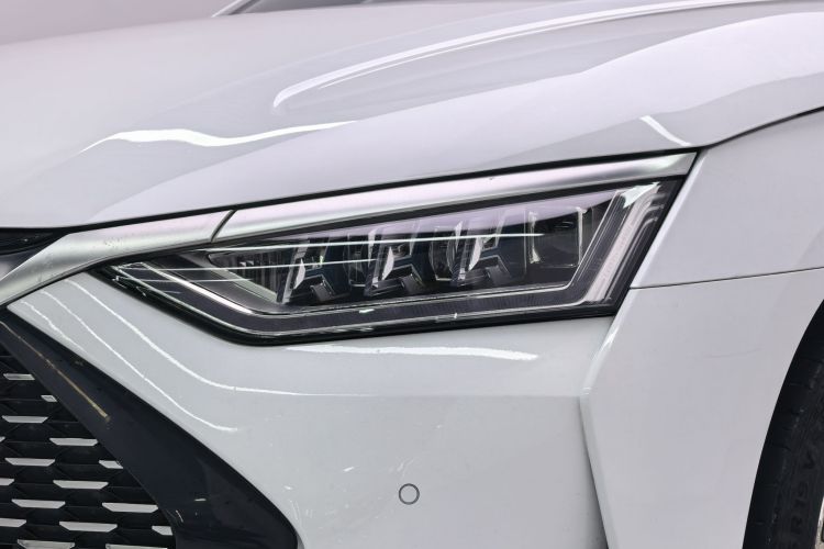 BYD Han 2021 #29 BYD Han 2021 car image #29