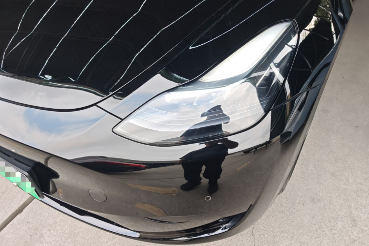 Tesla Model Y 2023 car image #26