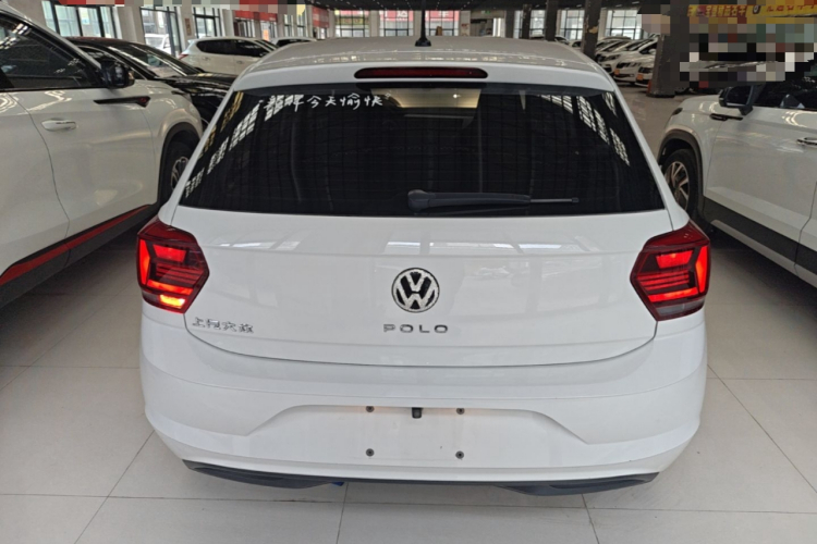 Volkswagen Polo 2022 car image #6
