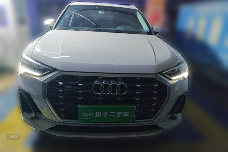 Audi Q3 2021 car image #3