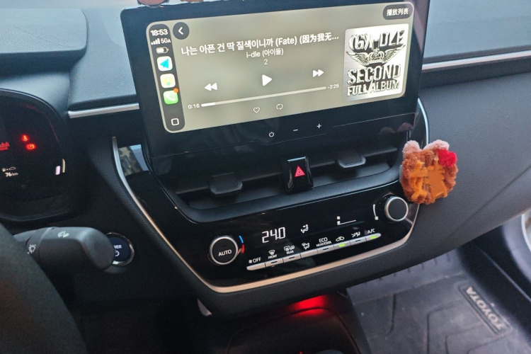 Toyota Corolla 2024 car image #17