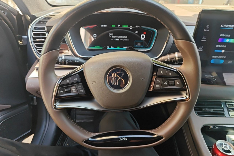 BYD Han 2022 car image #11