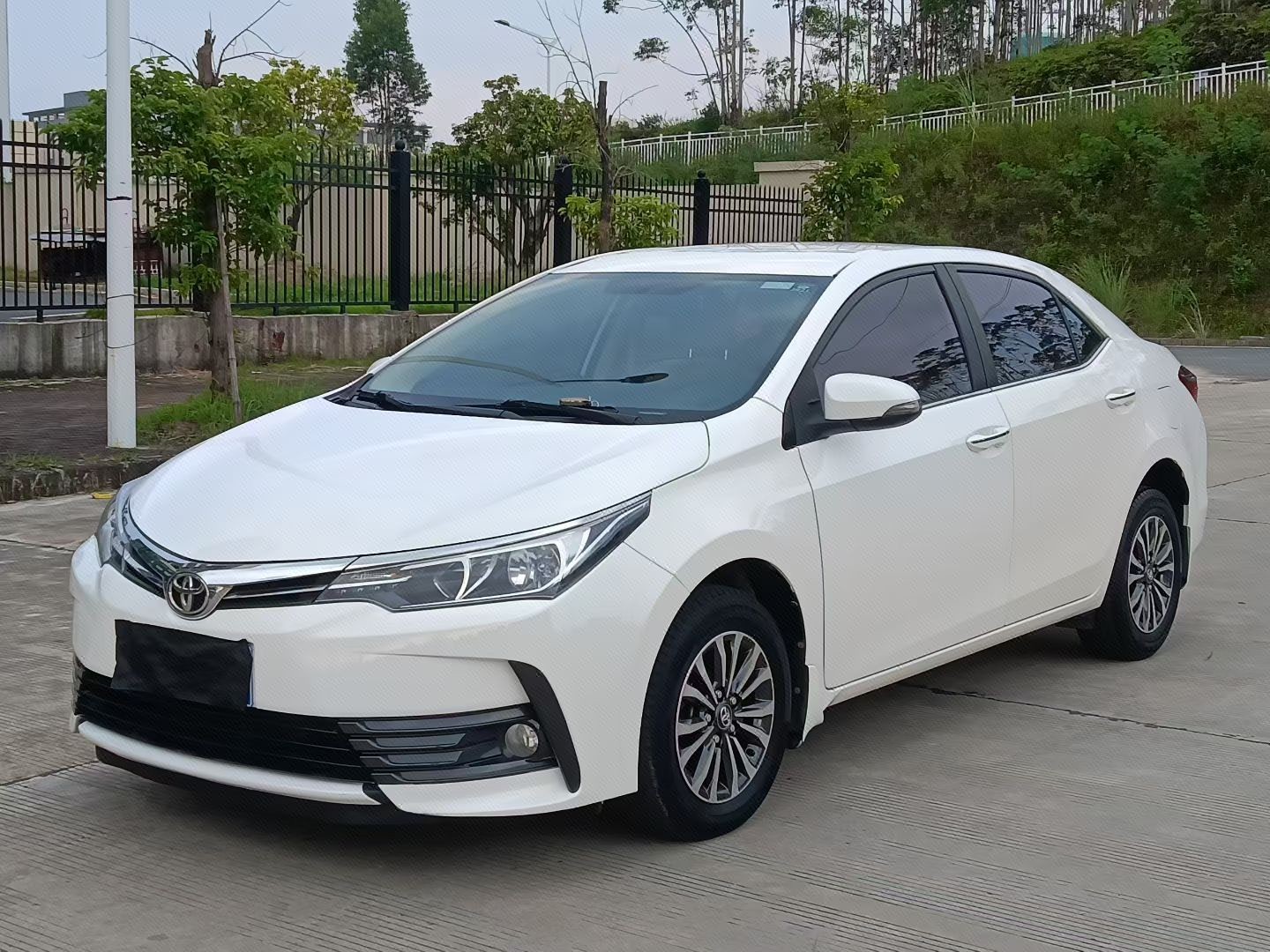 Toyota Corolla 2017 car image 