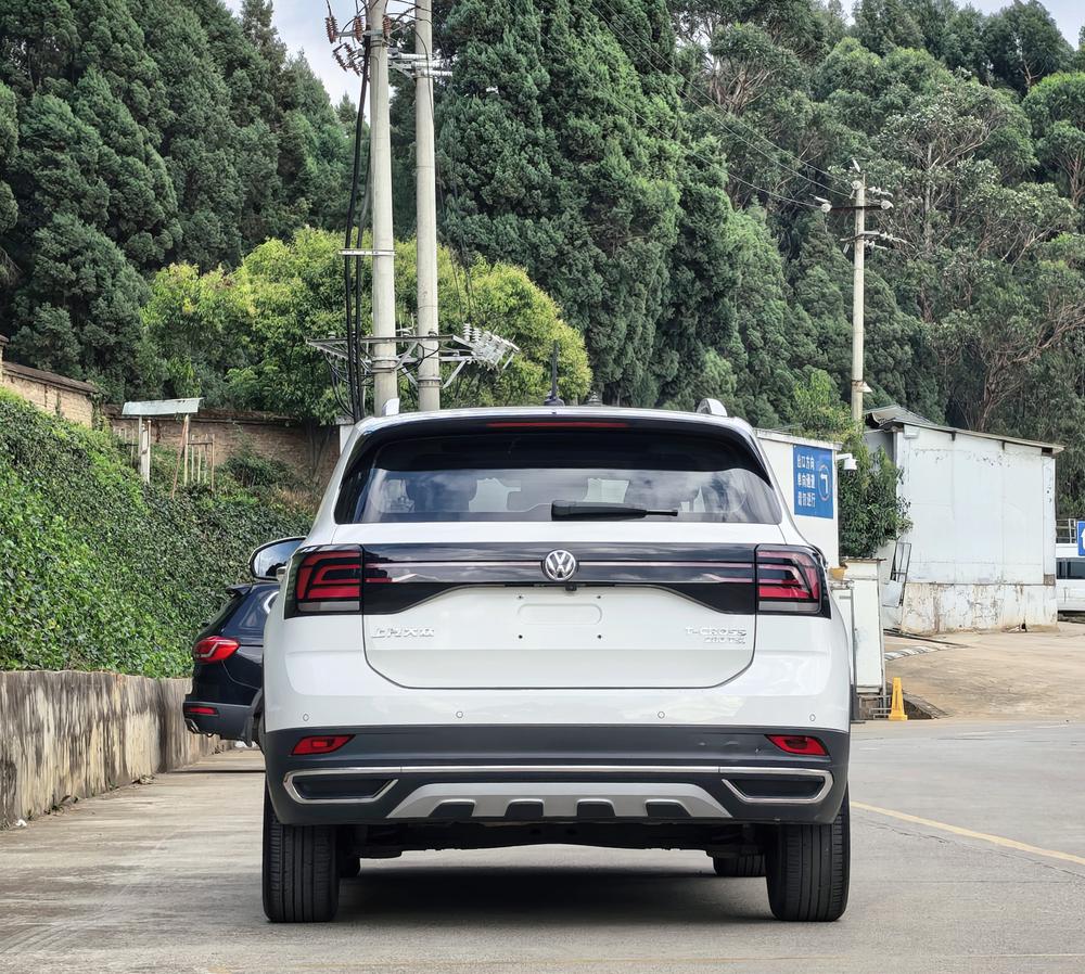 Volkswagen T-Cross 2020 car image #6
