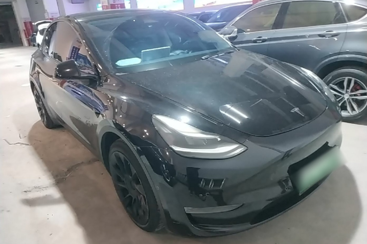 Tesla Model Y 2021 immagine di auto #4