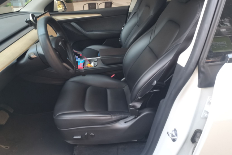 Tesla Model Y 2021 #15 Tesla Model Y 2021 car image #15