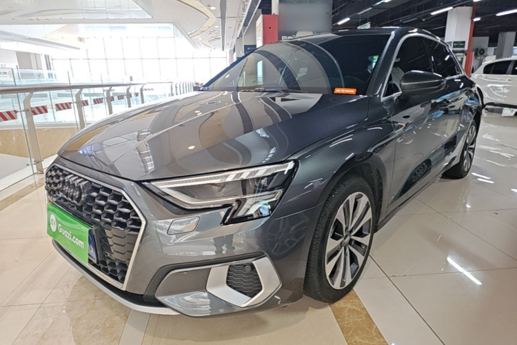 Audi A3 2021 car image #2