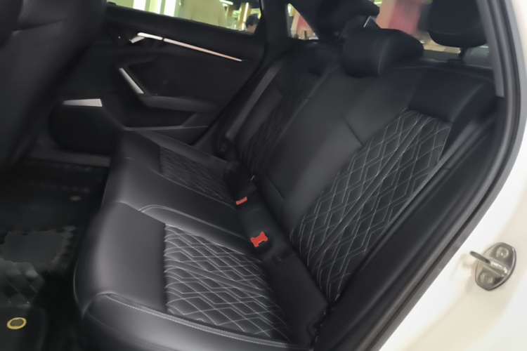 Audi A3 2025 immagine di auto #17