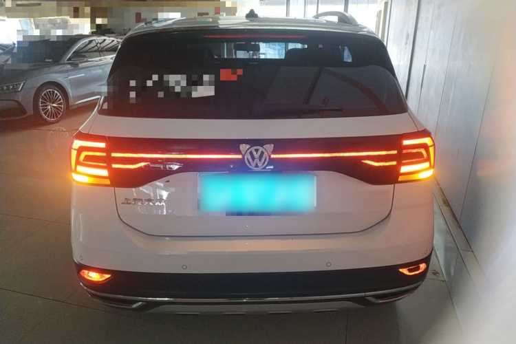 Volkswagen T-Cross 2021 car image #6