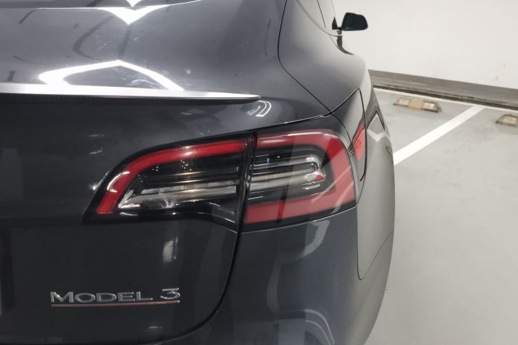 Tesla Model 3 2021 car image #8