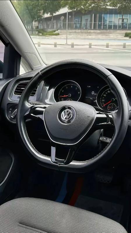 Volkswagen Golf 2016 car image #4