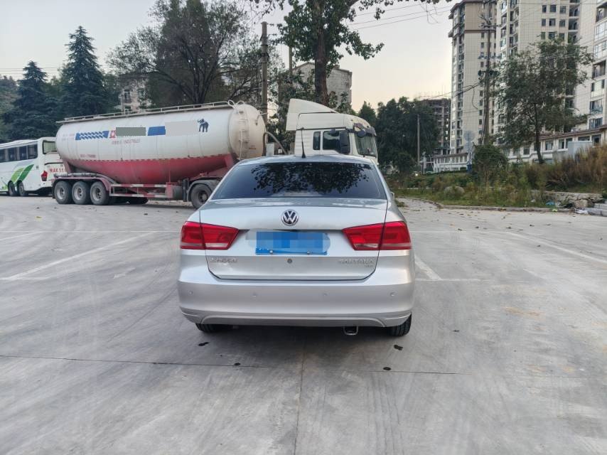 Volkswagen Santana 2016 car image #4