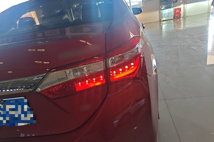 Toyota Corolla 2015 #8 Toyota Corolla 2015 car image #8