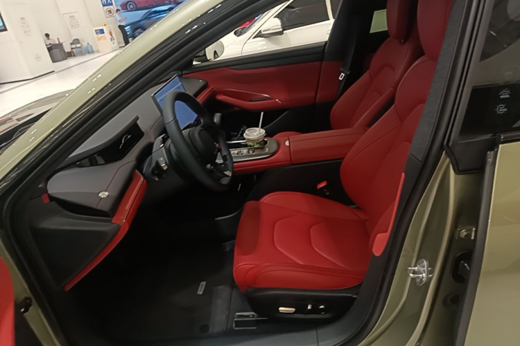 MI SU7 2024 car image #15