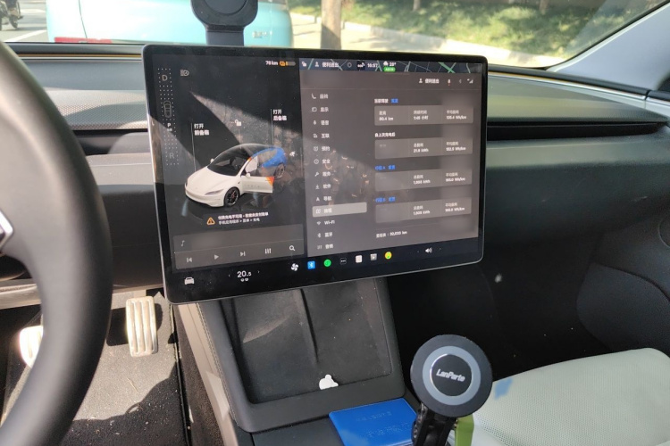Tesla Model 3 2024 #17 Tesla Model 3 2024 car image #17