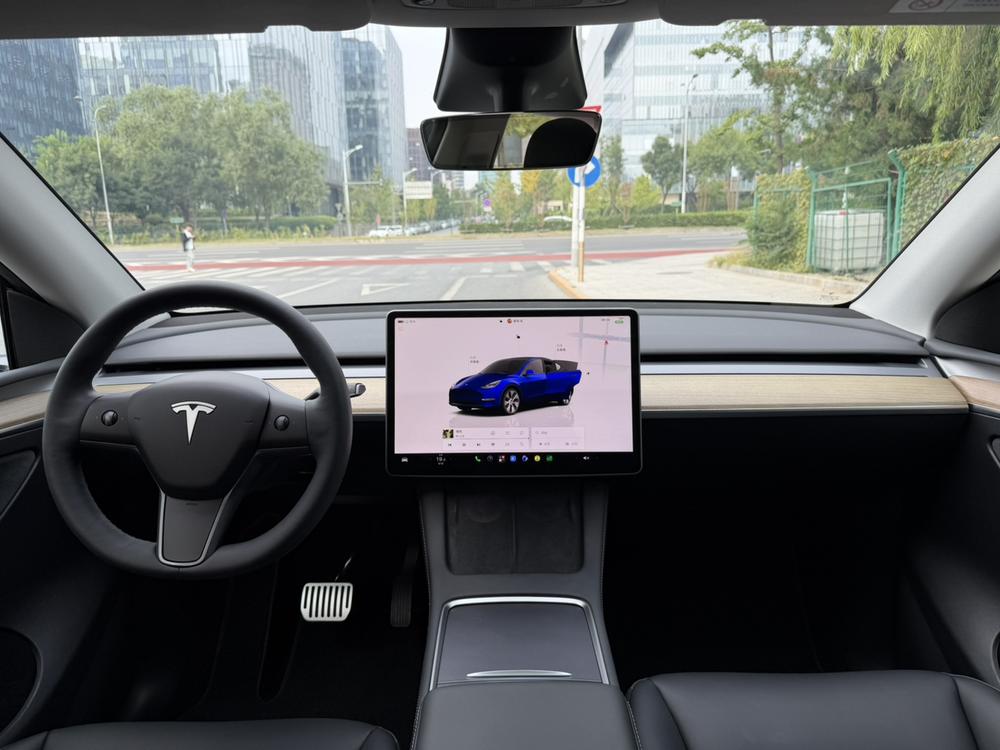Tesla Model Y 2022 #15 Tesla Model Y 2022 car image #15