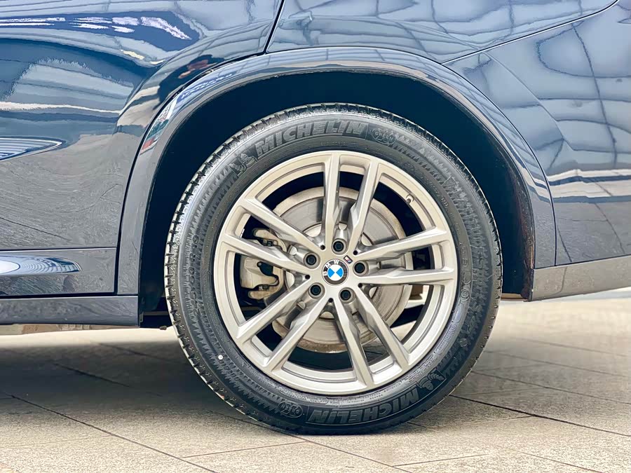 BMW X4 2020 car image #47