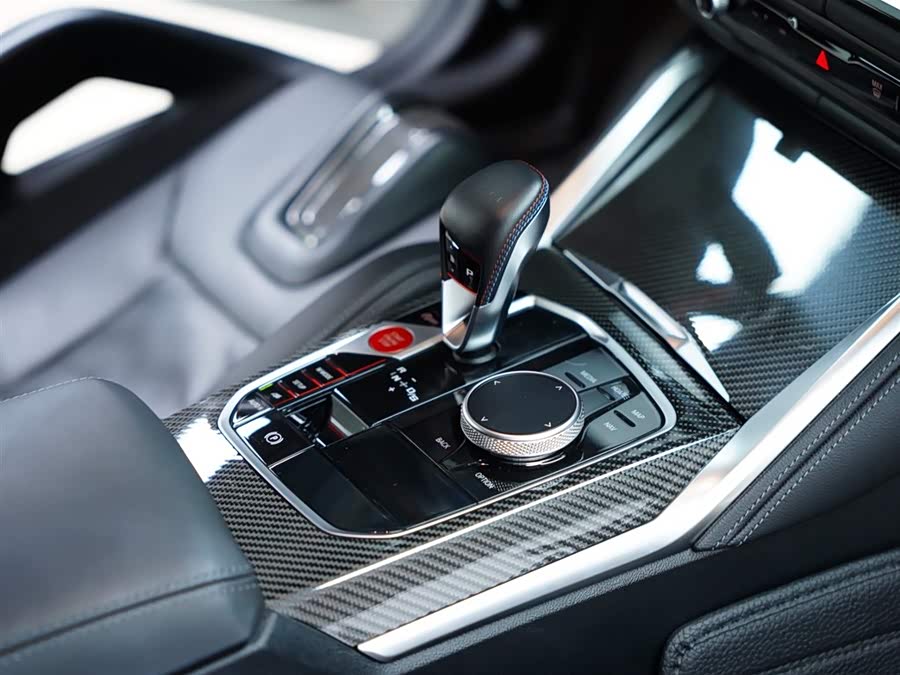 BMW M4 2024 imagem de carro #47