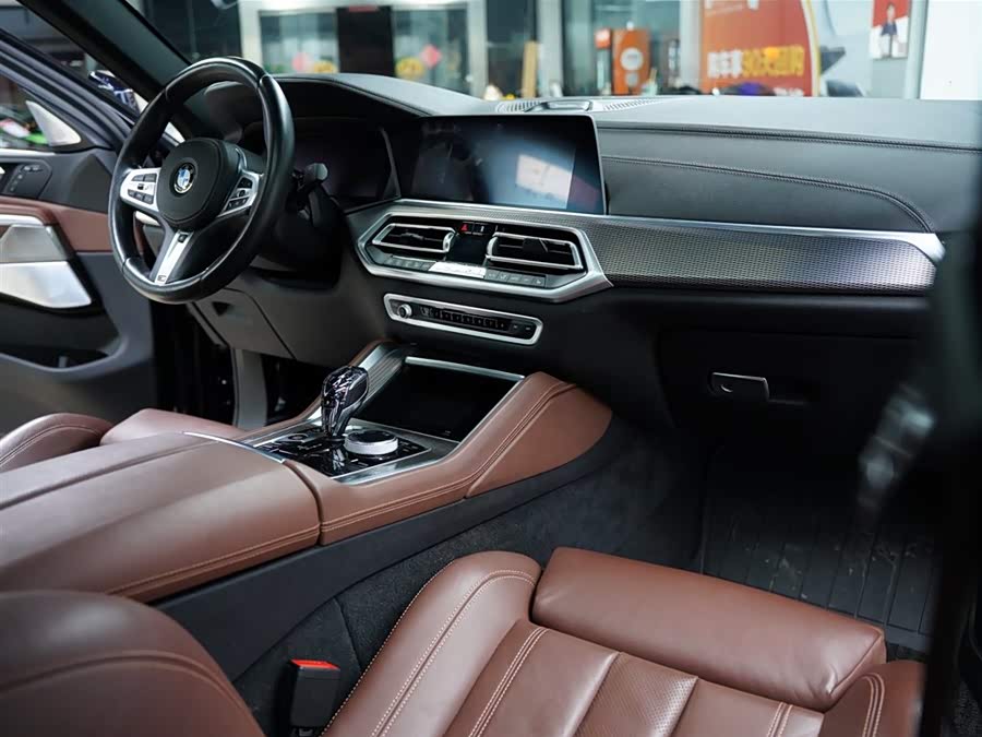 BMW X6 2021 car image #47