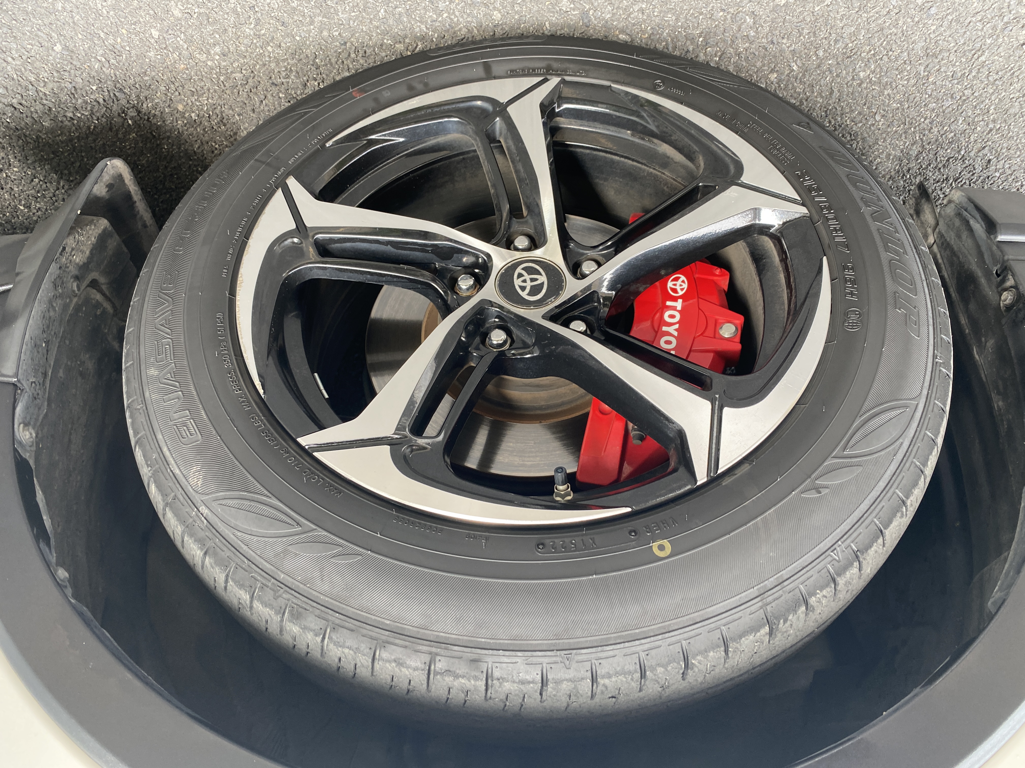 Toyota C-HR 2022 #47 Toyota C-HR 2022 صورة سيارة #47