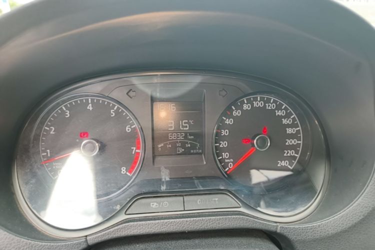 Volkswagen Polo 2017 #12 Volkswagen Polo 2017 car image #12