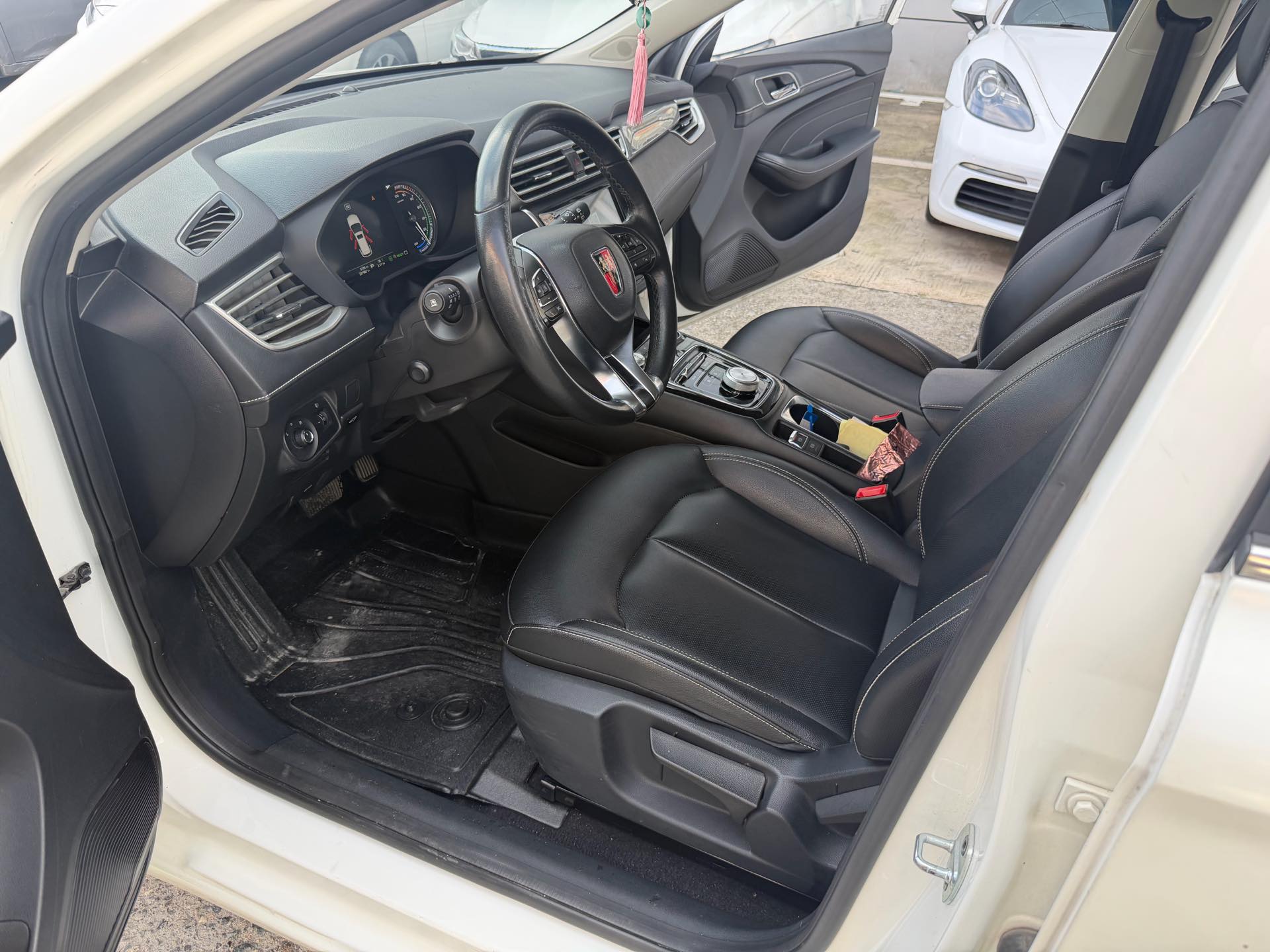Roewe Ei5 2018 #5 Roewe Ei5 2018 car image #5