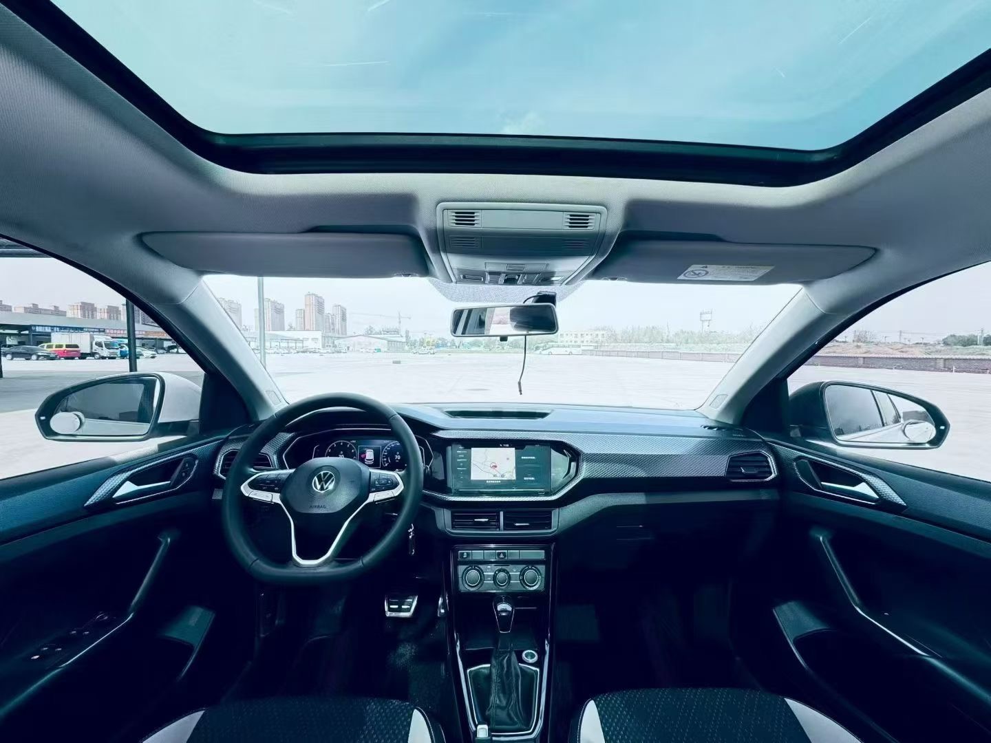 Volkswagen Tacqua 2021 car image #3