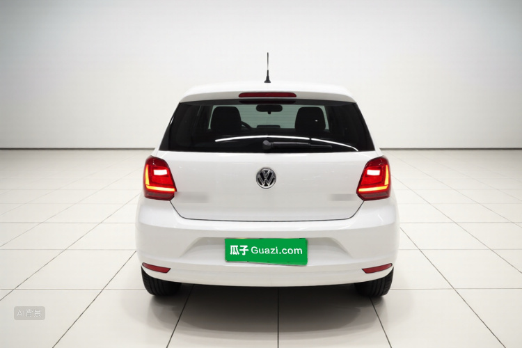 Volkswagen Polo 2016 car image #6