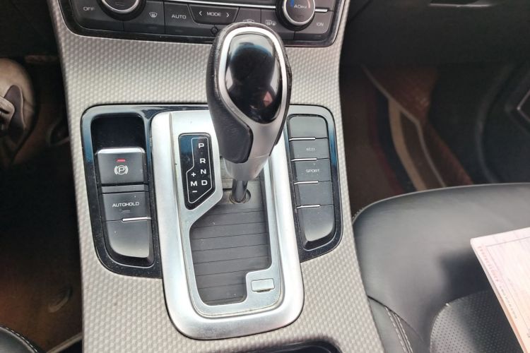 GEELY Emgrand GS 2017 car image #14