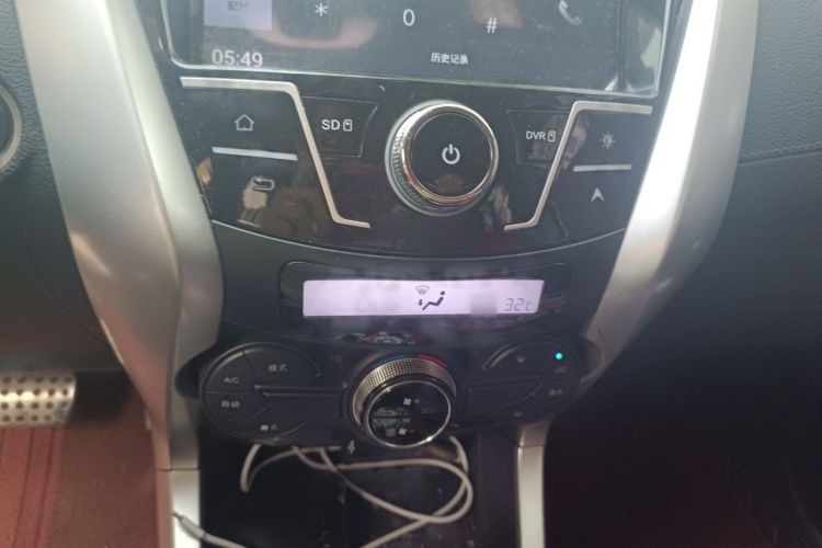 BYD Yuan 2018 #14 BYD Yuan 2018 car image #14
