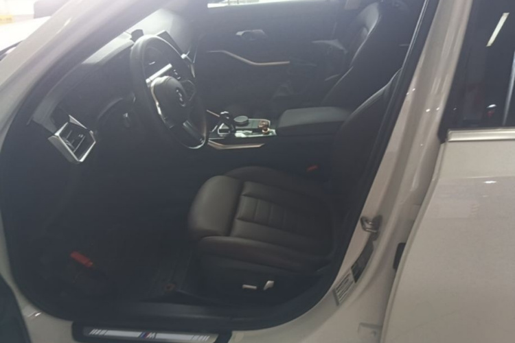 BMW 3 Series 2020 #20 BMW 3 Series 2020 car image #20