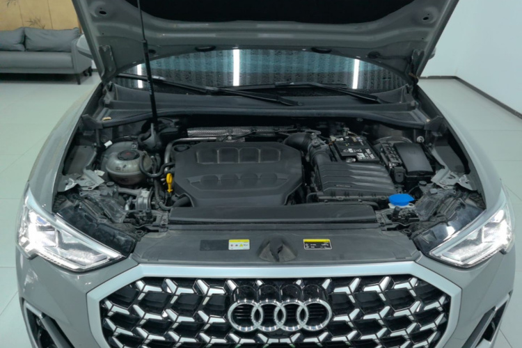 Audi Q3 2024 #20 Audi Q3 2024 car image #20