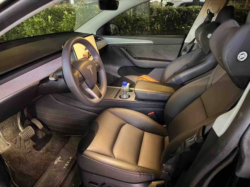 Tesla Model Y 2024 #2 Tesla Model Y 2024 car image #2