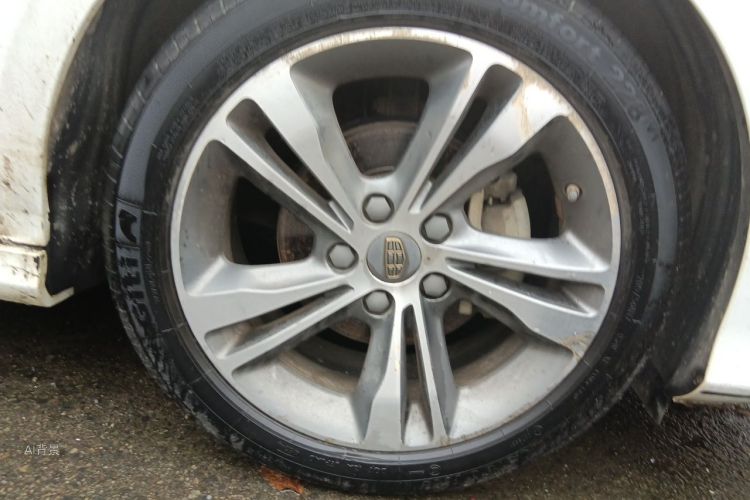 GEELY Binray 2018 car image #9