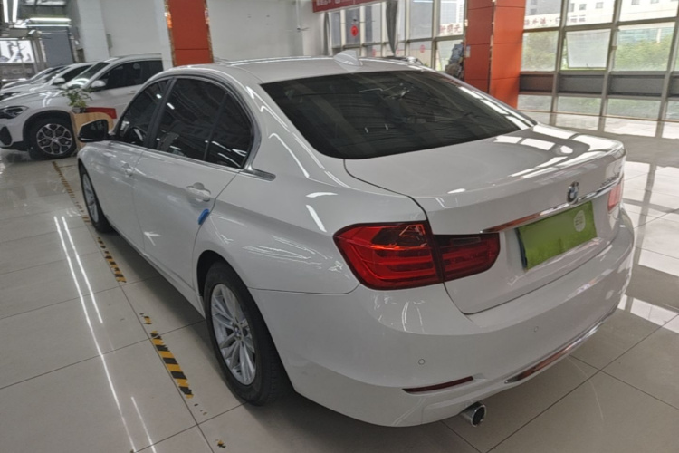 BMW 3 Series 2015 #5 BMW 3 Series 2015 car image #5