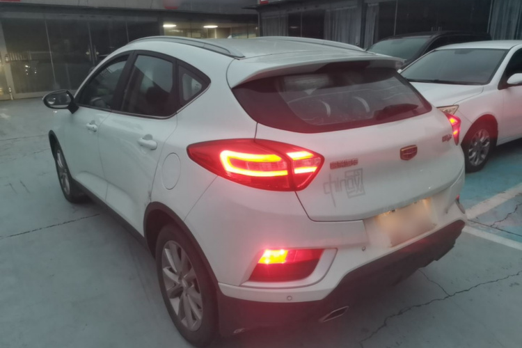 GEELY Emgrand GS 2017 car image #5