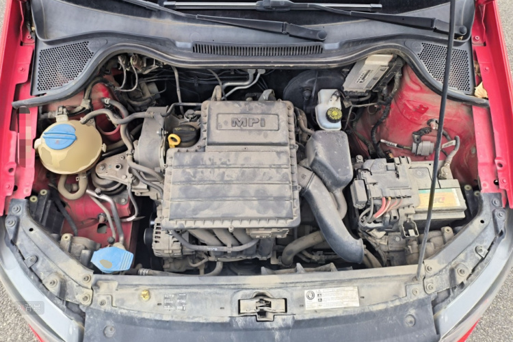 Volkswagen Polo 2015 car image #22