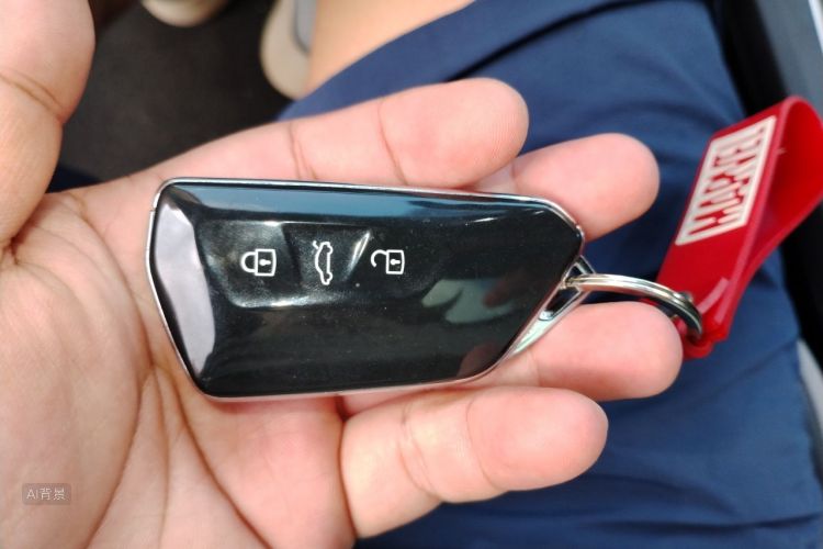 Volkswagen Golf 2021 car image #10