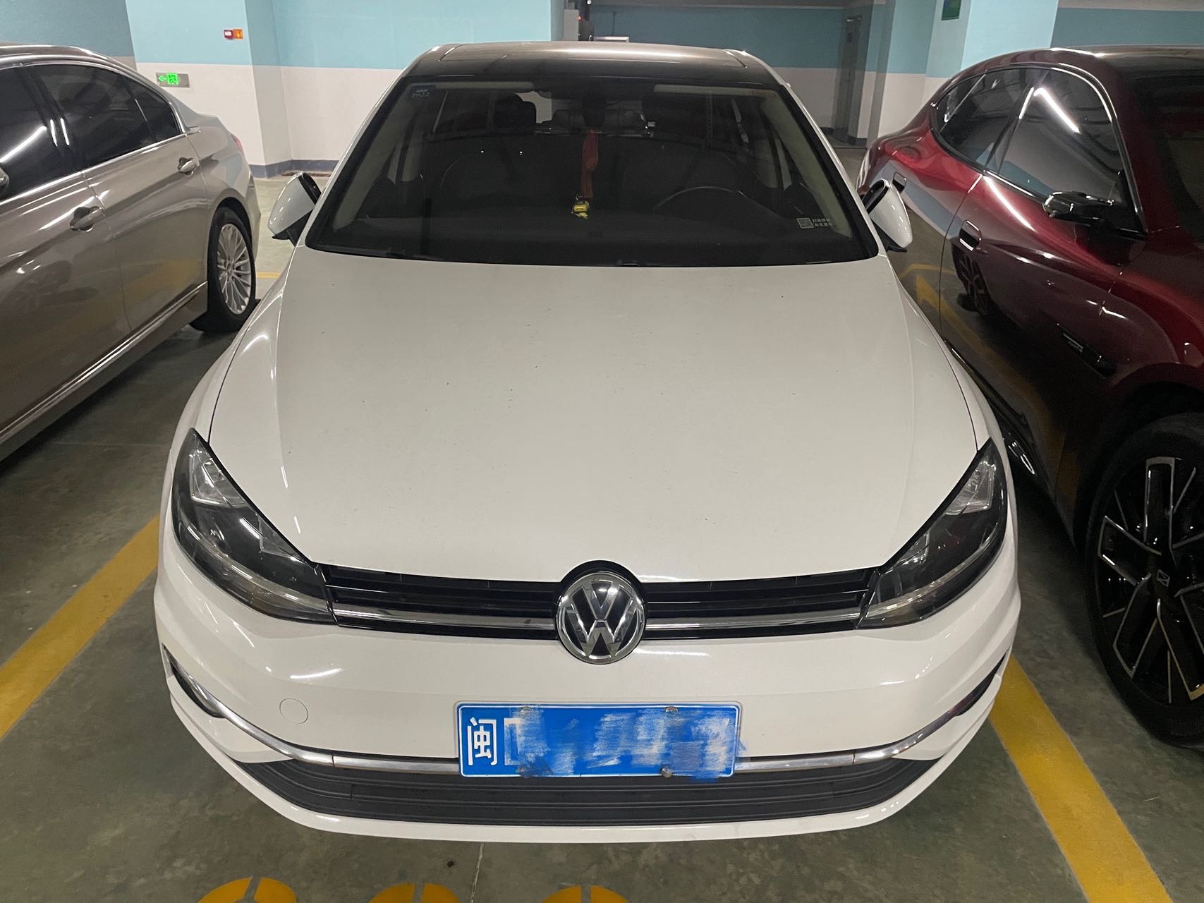2020 immagine di auto #2
