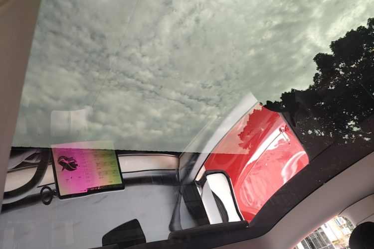 Tesla Model Y 2023 car image #18