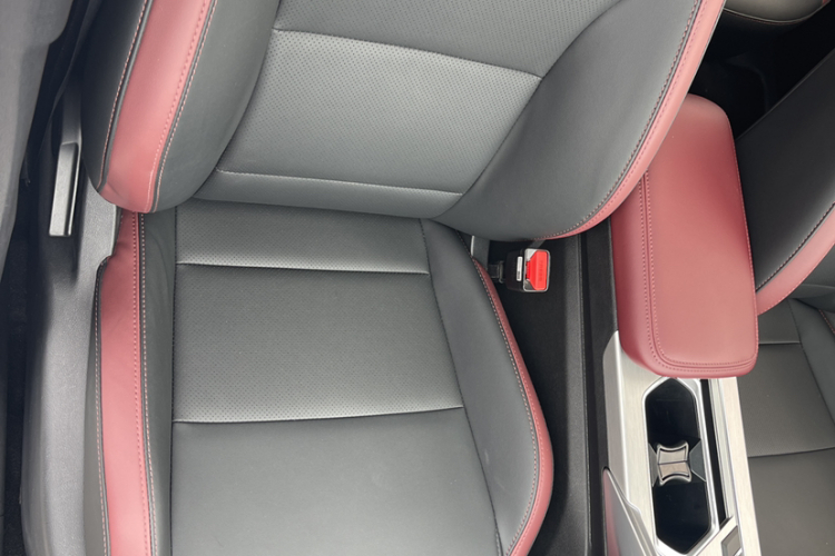 GEELY Coolray 2021 #19 GEELY Coolray 2021 car image #19