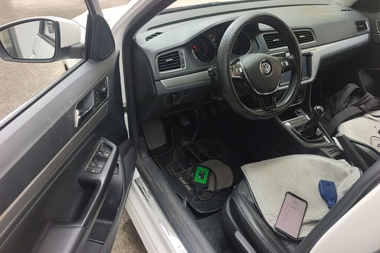 Volkswagen Lavida 2017 car image #13