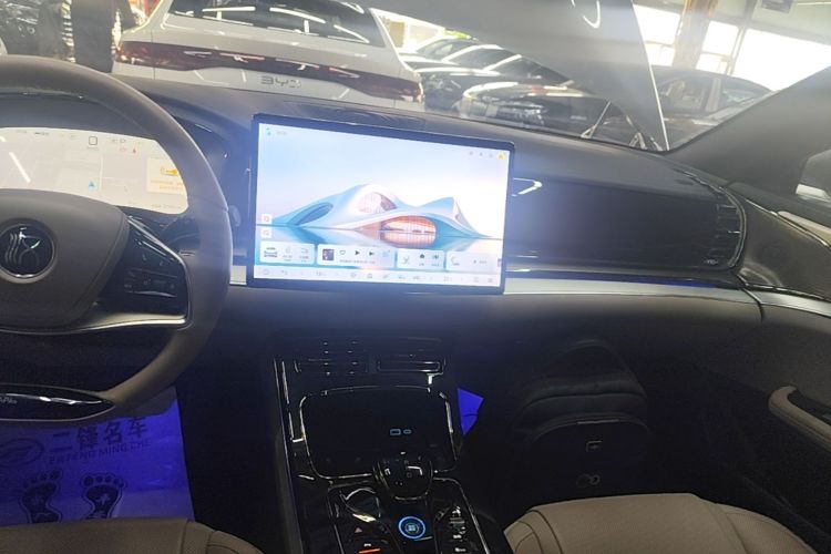 BYD Han 2024 #13 BYD Han 2024 صورة سيارة #13