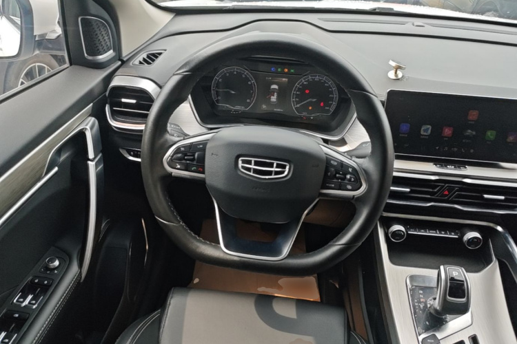 GEELY Coolray 2019 car image #11