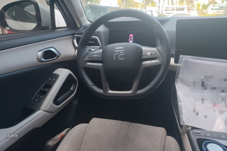BYD YuanUP 2025 car image #12