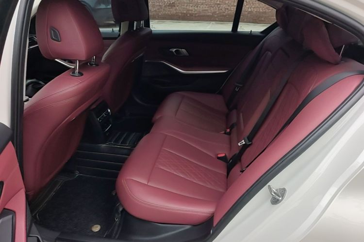 BMW 3 Series 2023 car image #13